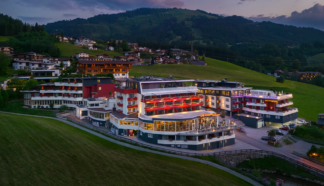charivari TOP Hotels: 4 Sterne Superior Hotel Das Kaiserblick